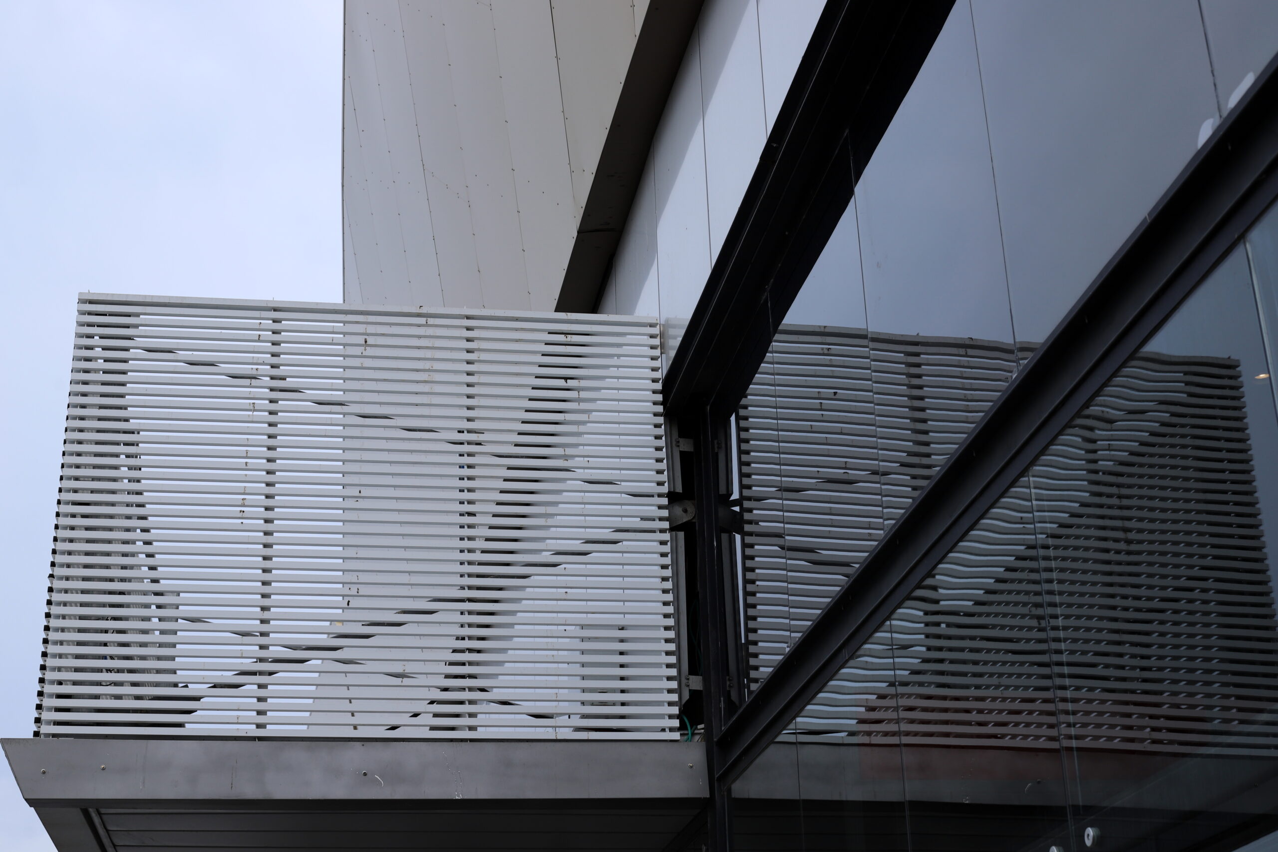 Smart Adjustable Louvers